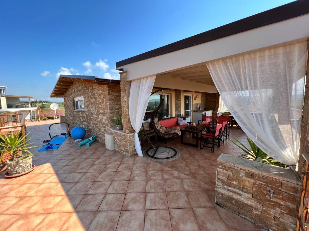 Doormat# Wait 'N Sea, Jacuzzi, Luxury Stone House Apartment Епаноми Екстериор снимка